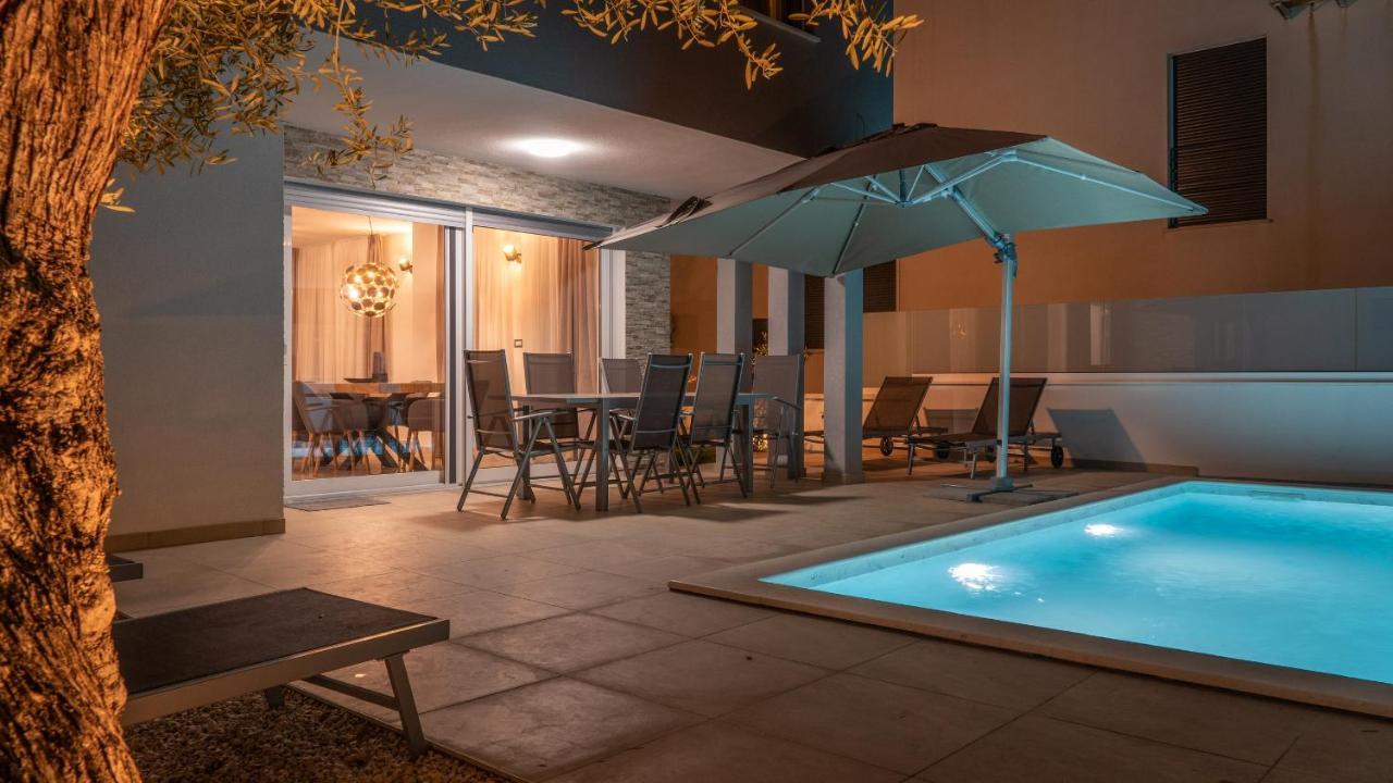 Villa Dea - Dein Rueckzugsort Am Meer Mit Beheiztem Pool Врси Екстер'єр фото